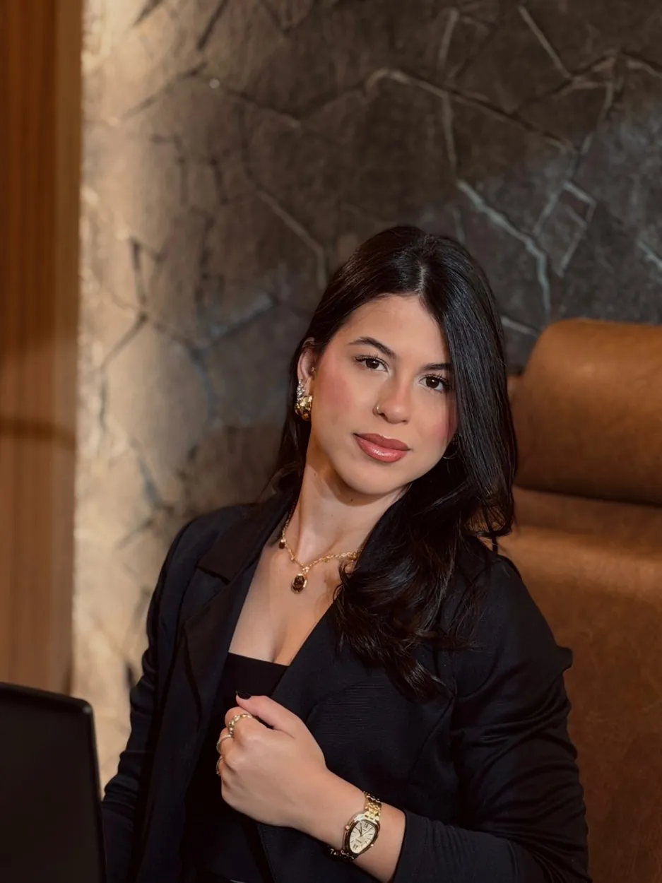 Amanda Guimarães Bandeira, advogada